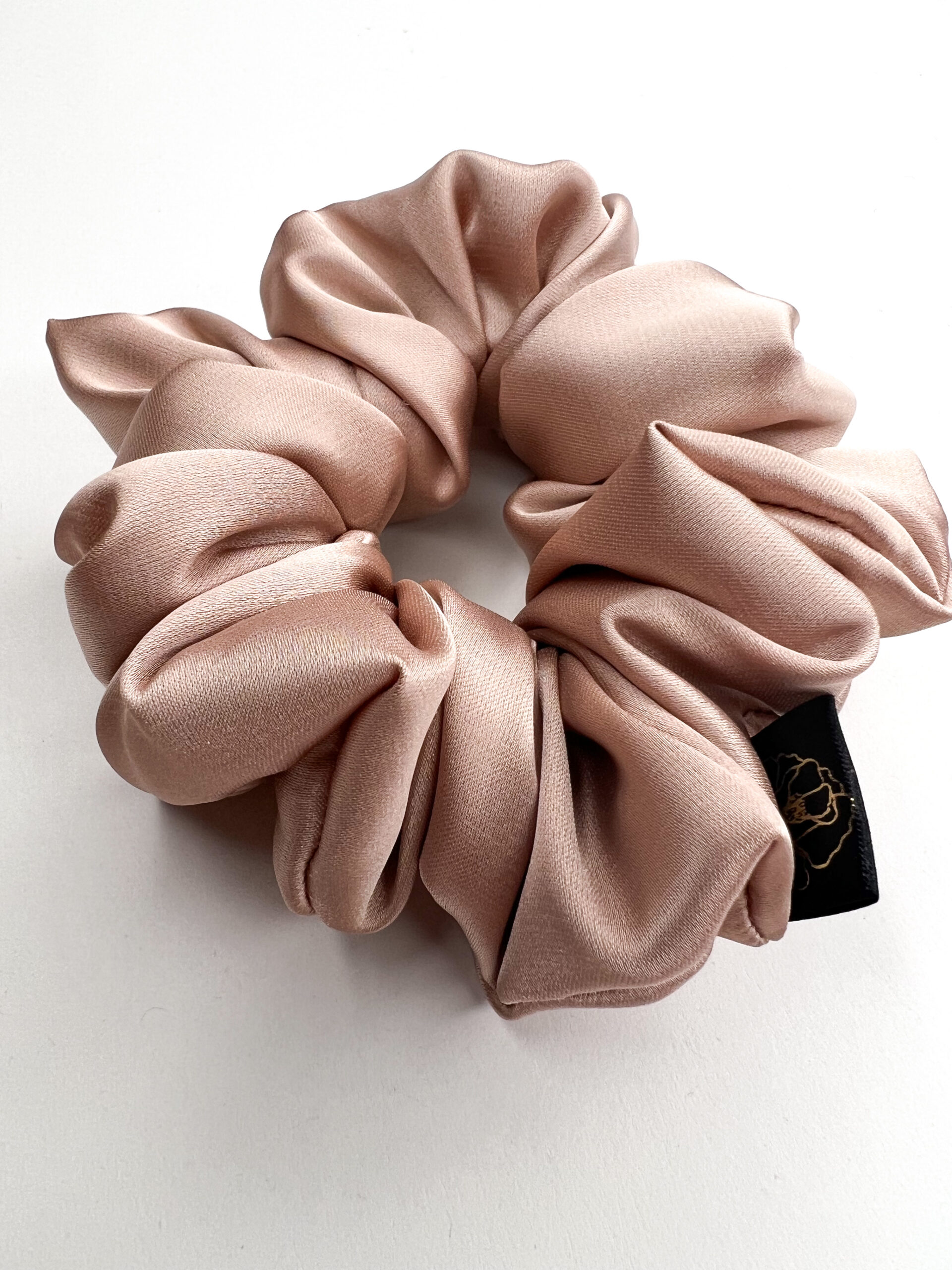 gumka jedwabna scrunchies gumka jedwabna scrunchies